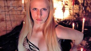 Esclavas de Minerva con Lesly Kiss