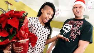 Resumen: Expulsión de Noemilk