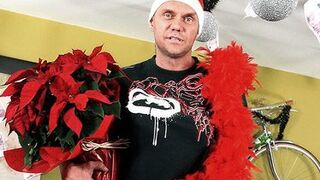 Resumen: Expulsión de Noemilk