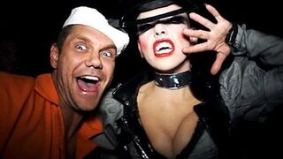 Fiesta de desmadre en la disco con Nacho Vidal