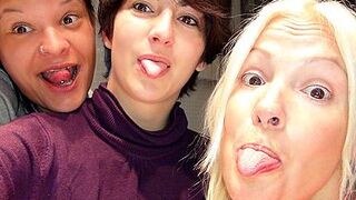 Amantres. Trío lésbico con un strap on