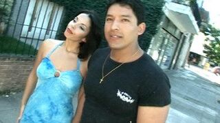 Se follan a su novia por dinero