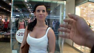 Enséñame El Sujetador